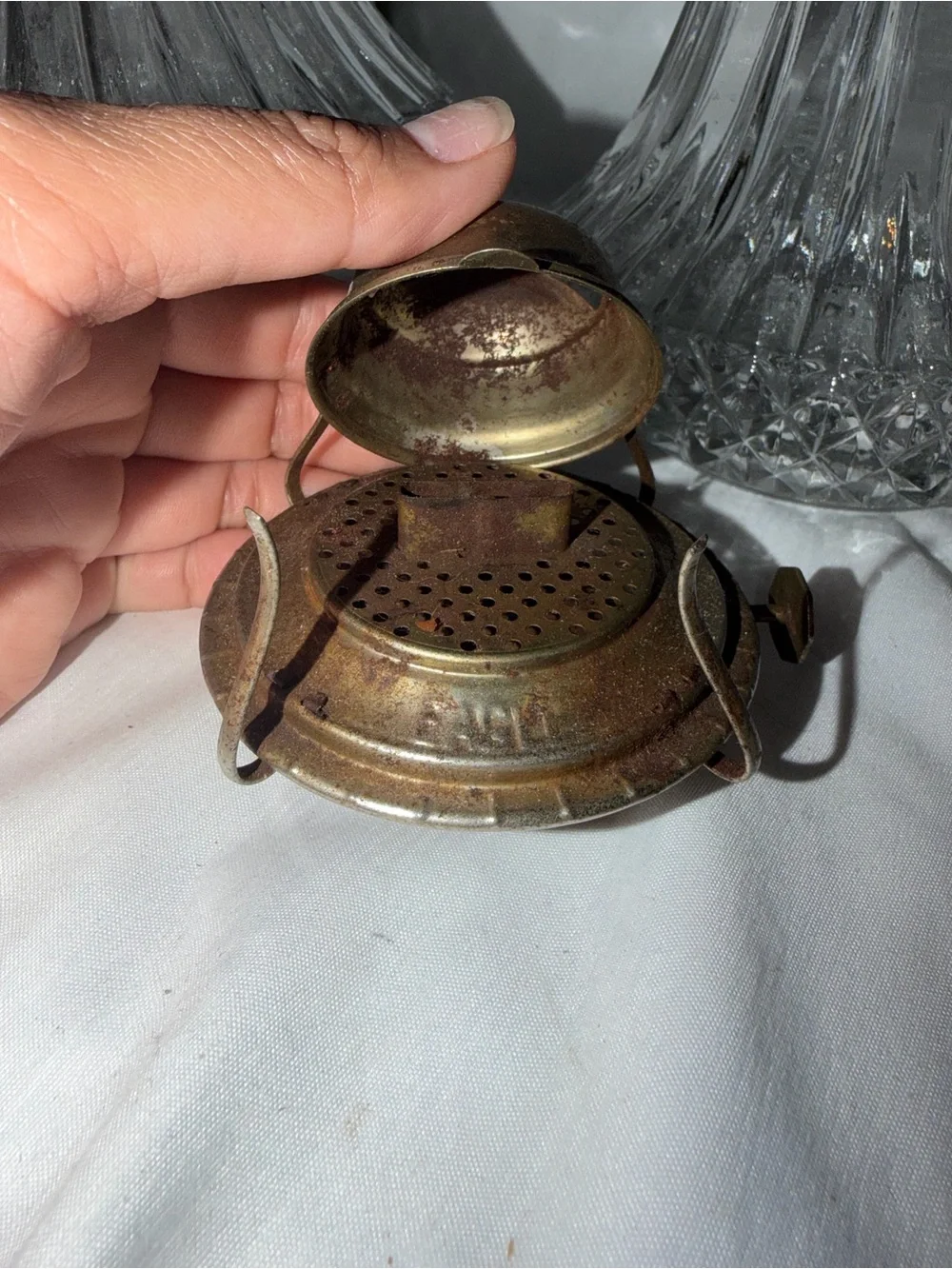 classic clear glass oil lamp